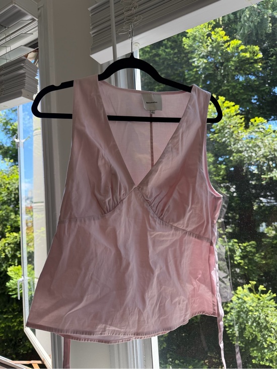 Reformation Tops - Reformation Blush Pink V-Neck Camisole